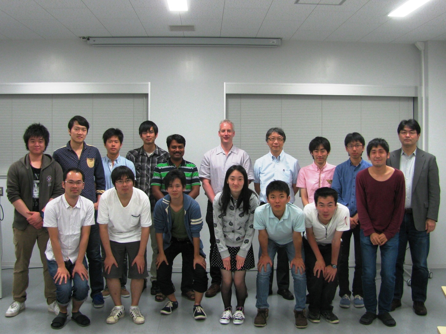 Dr.Robertson's visit to Awaga Group, Nagoya University, Japan